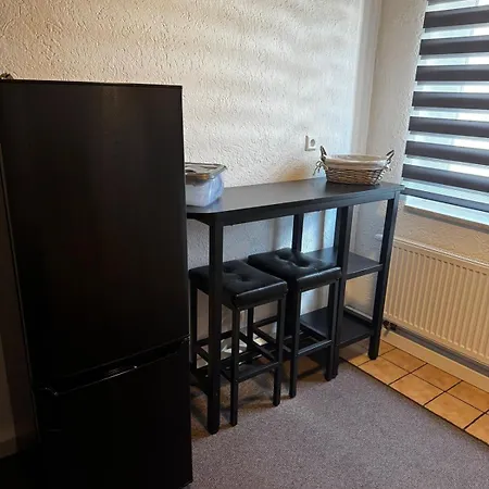 3 Apartment *
